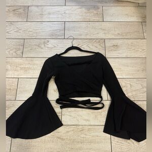 V-neck Bell Sleeve tie top S